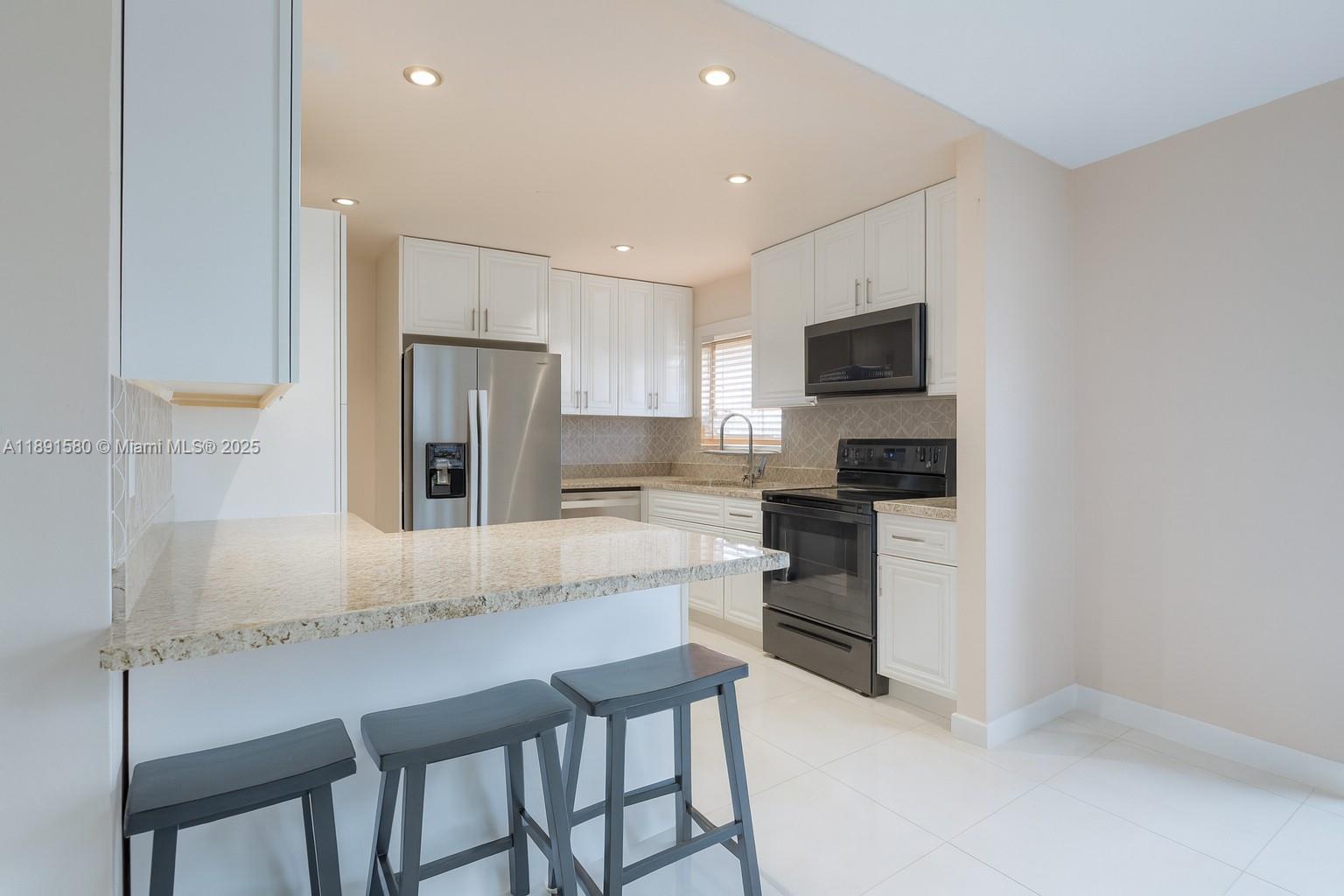 CAROL CITY 1 ST ADDN - Residential