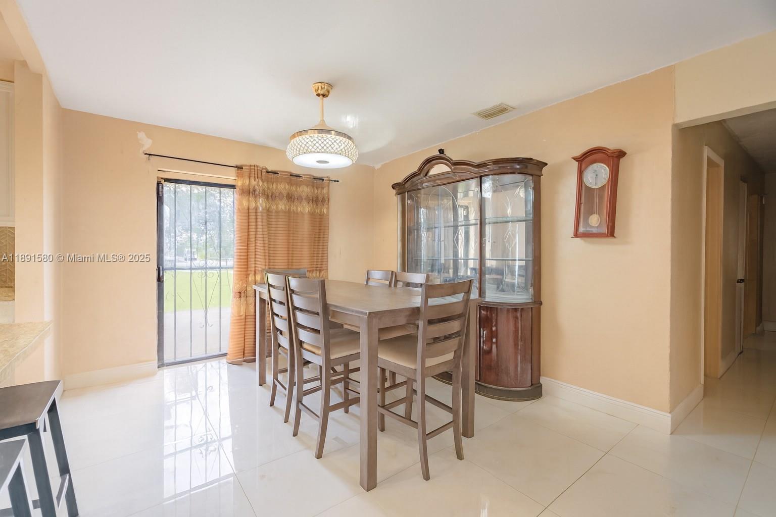 CAROL CITY 1 ST ADDN - Residential