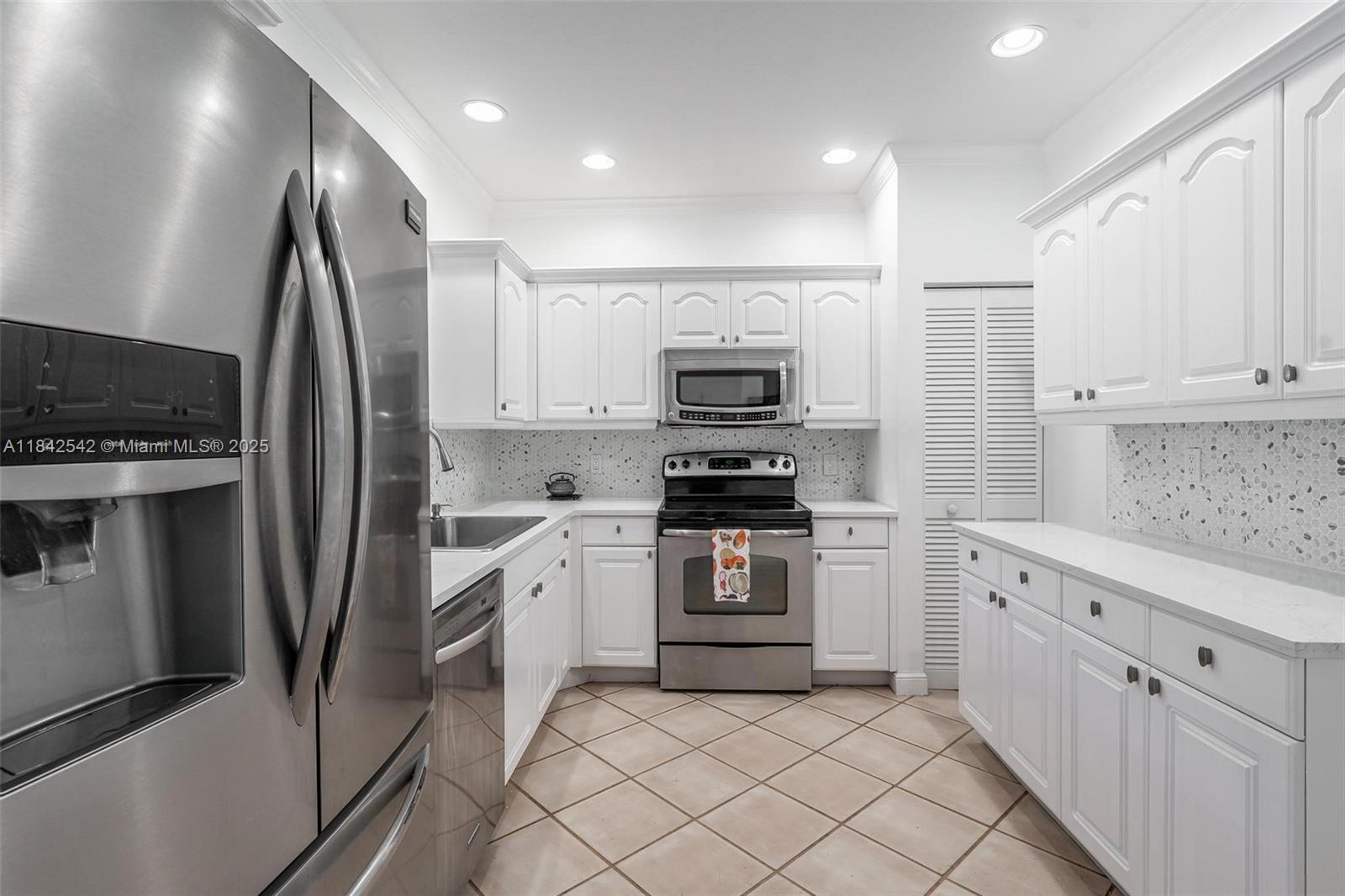 TARPON RIVER CLUB - Residential