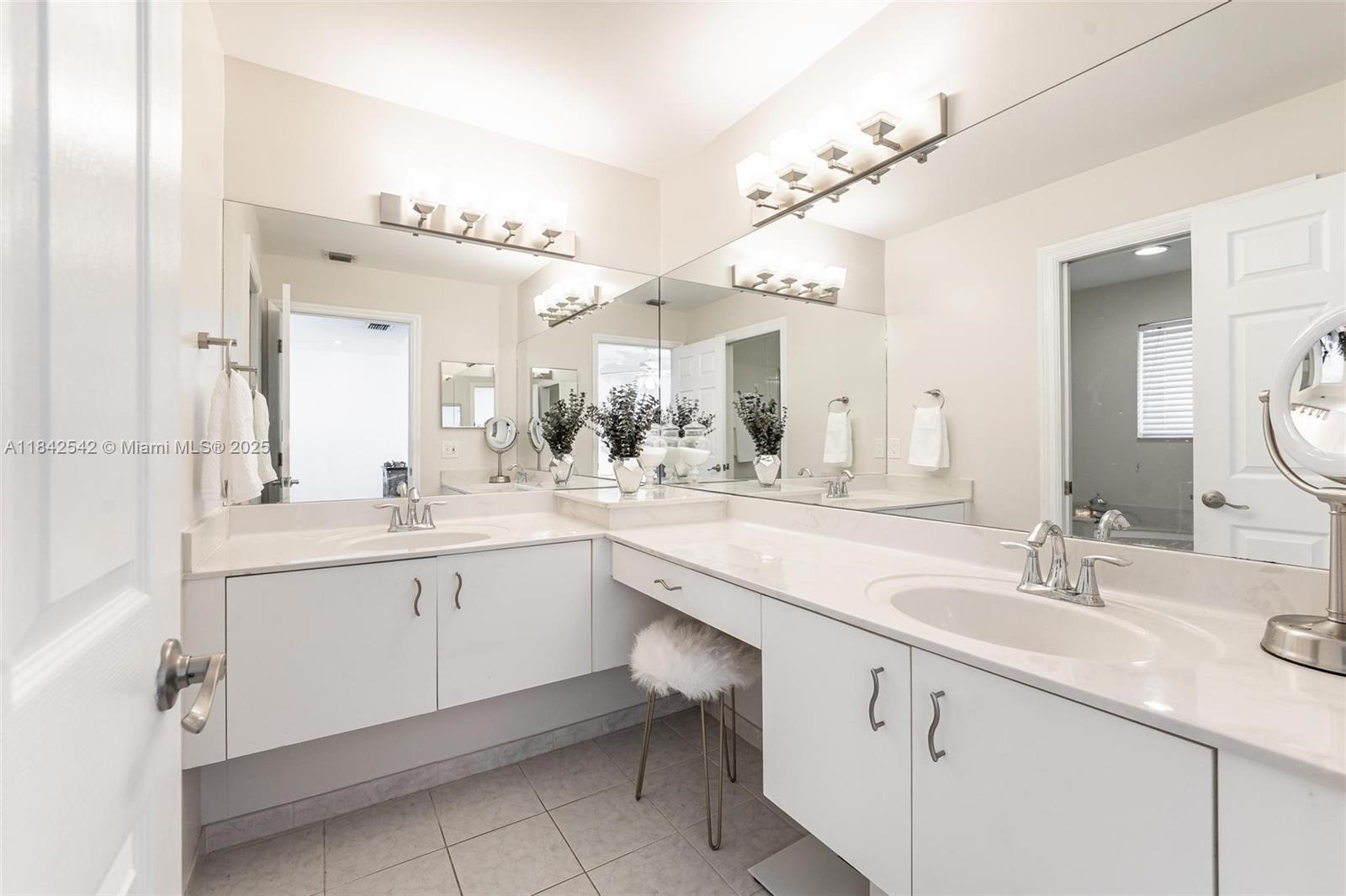 TARPON RIVER CLUB - Residential