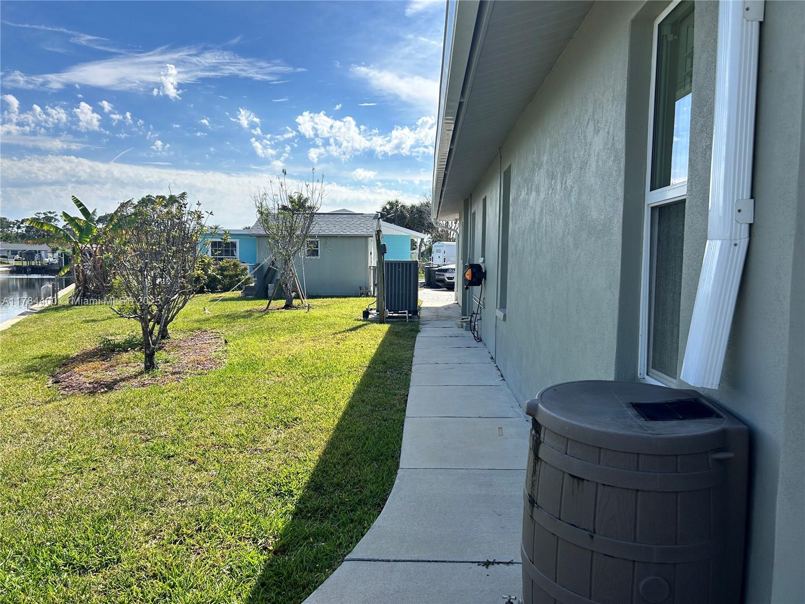 WATERWAY STATES - Residential