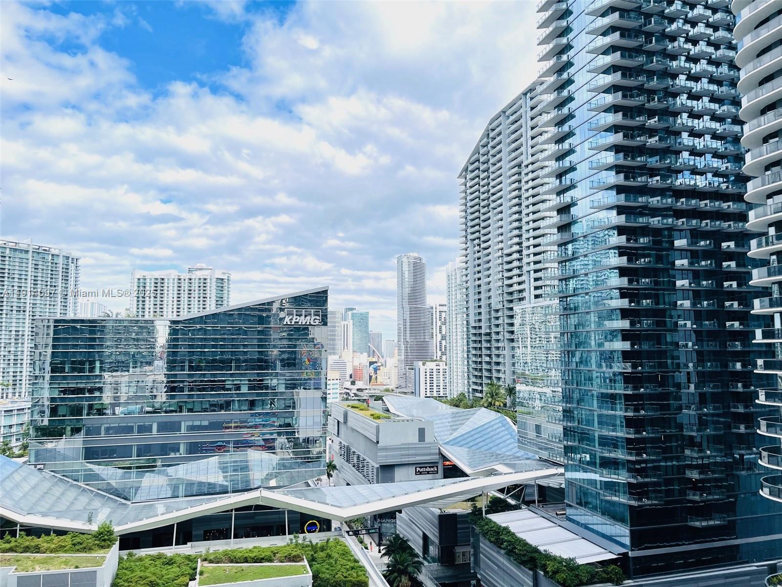 BRICKELL HEIGHTS EAST CON - Residential Lease