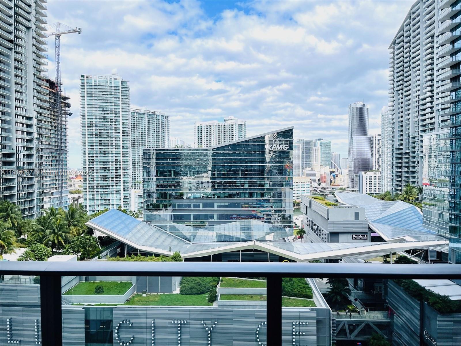 BRICKELL HEIGHTS EAST CON - Residential Lease