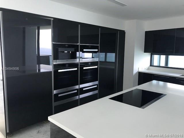 PORCSHE DESIGN TOWER - Residential