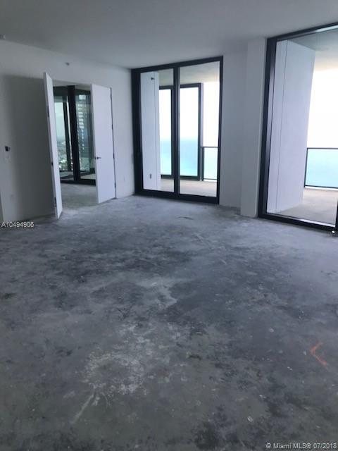 PORCSHE DESIGN TOWER - Residential