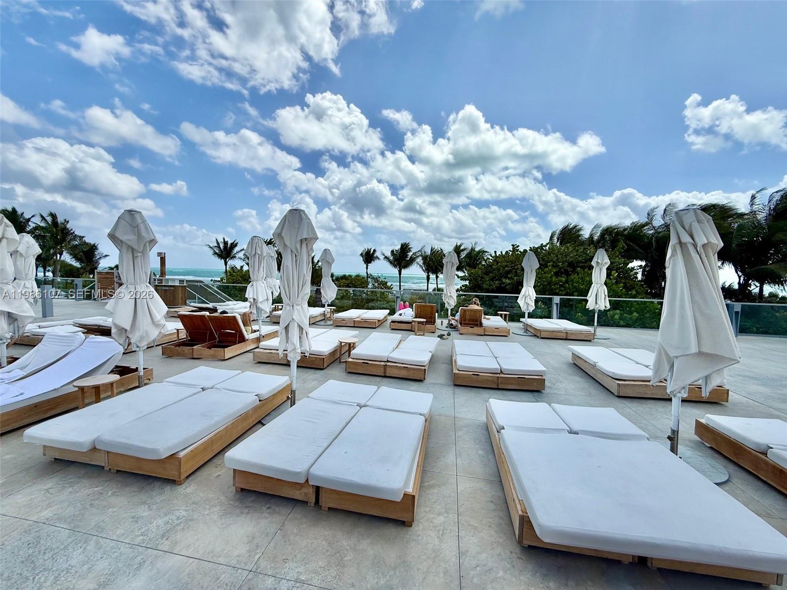 RONEY PALACE CONDO - Residential