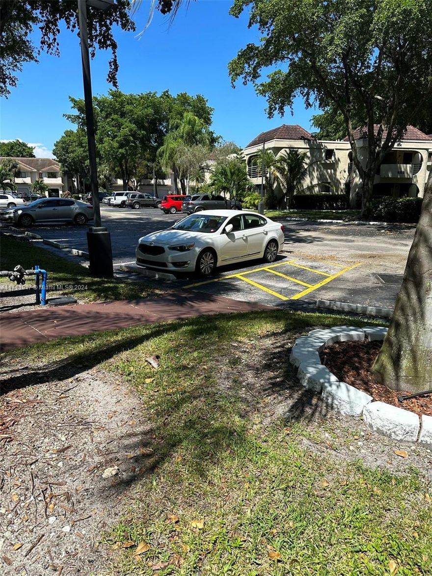 Very nice and large condo in the Boca Raton area. In a very good condition, ready to move in, Kitchen with nice granite counterpots and nice appliances. Huge walk in closets, a lot of space for storage. Living and dining room are all in a gorgeous tile. Large enclosed balcony with a great view of trees to enjoy a nice tea or coffee any time of the day. Association includes water and sewer, basic cable, garbage pick up, tennis court, club house and a large pool. Location is excellent, very close to Town Center mall, beaches, etc.