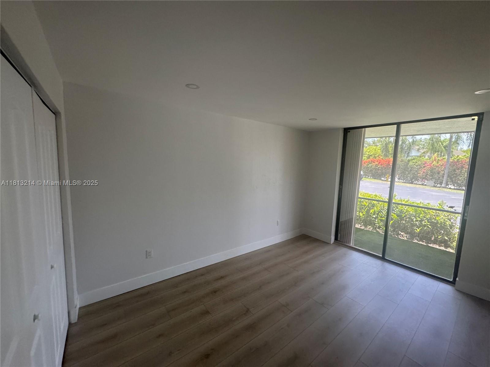 KENDALL GATE CONDO - Residential