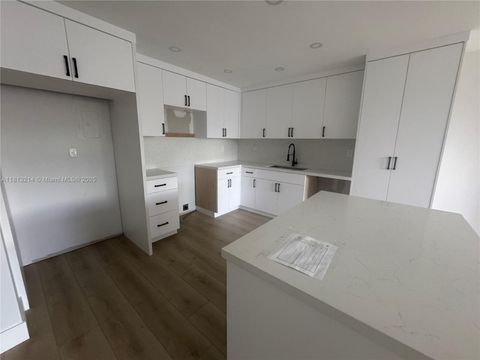 10854 N Kendall Dr 106 Miami FL 33176