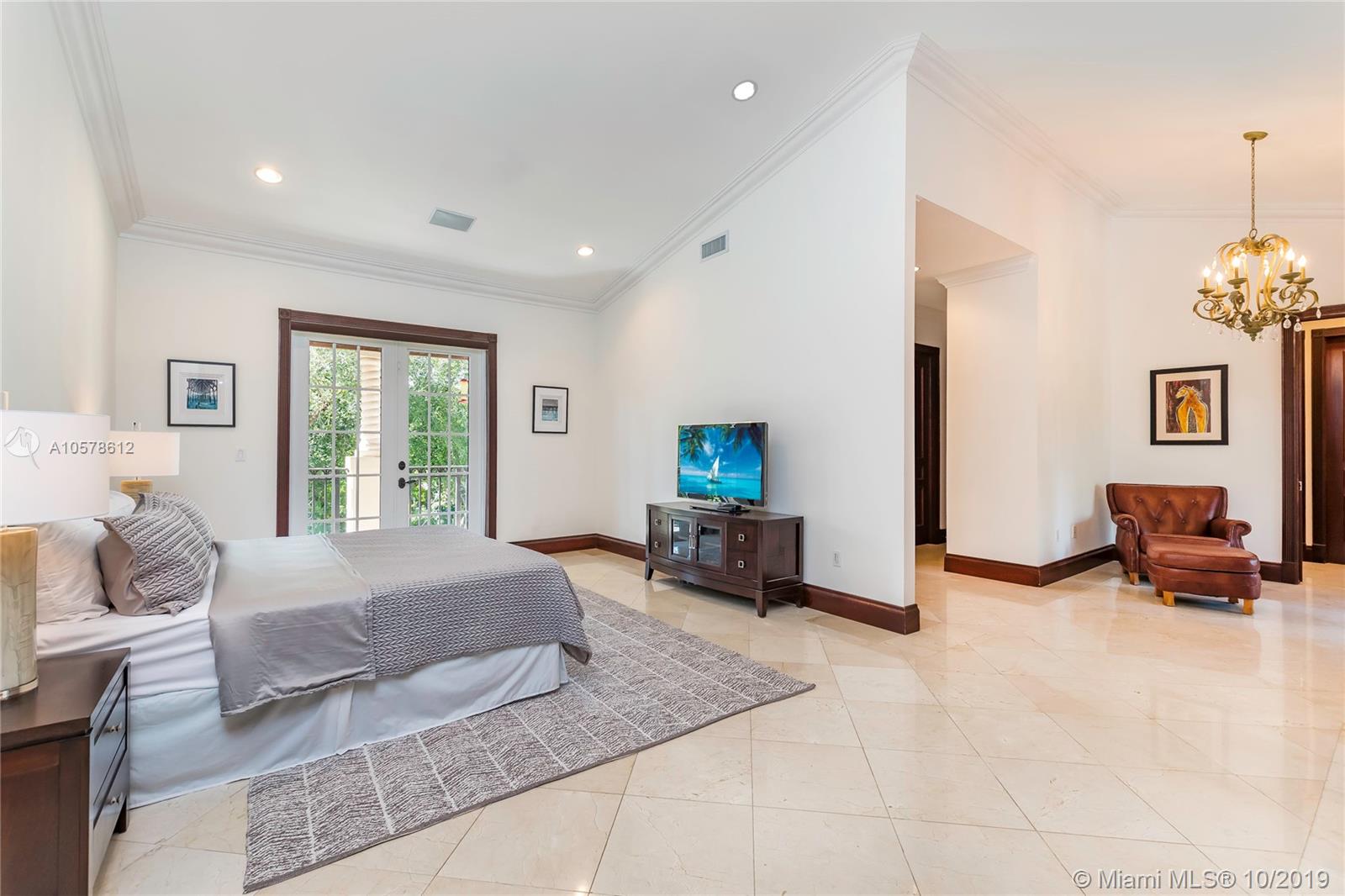 SNAPPER CREEK LAKES SUB - Residential