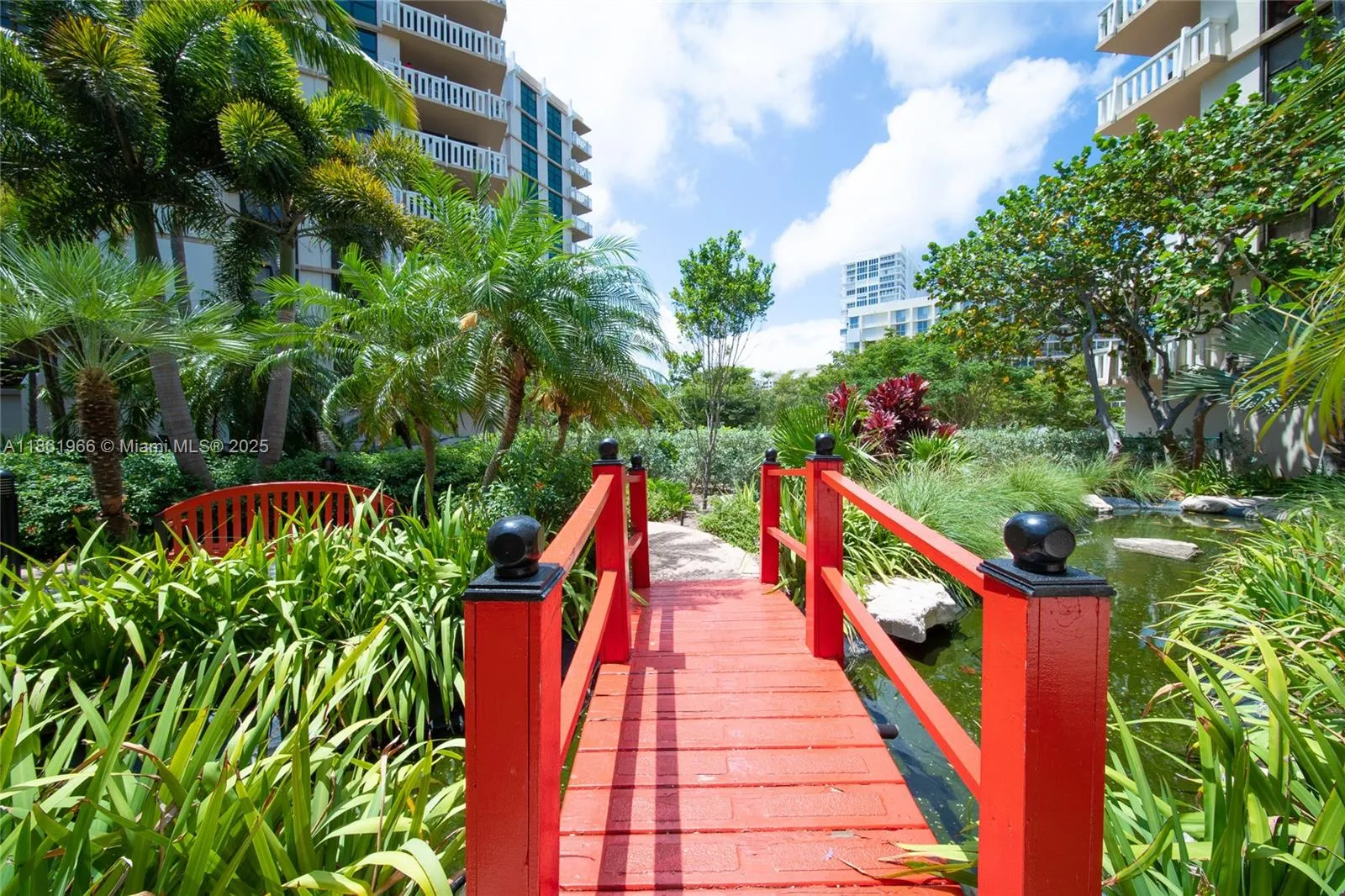 Key Biscayne, Florida 33149, United States, 2 Bedrooms Bedrooms, ,2 BathroomsBathrooms,Residential,Active,197392