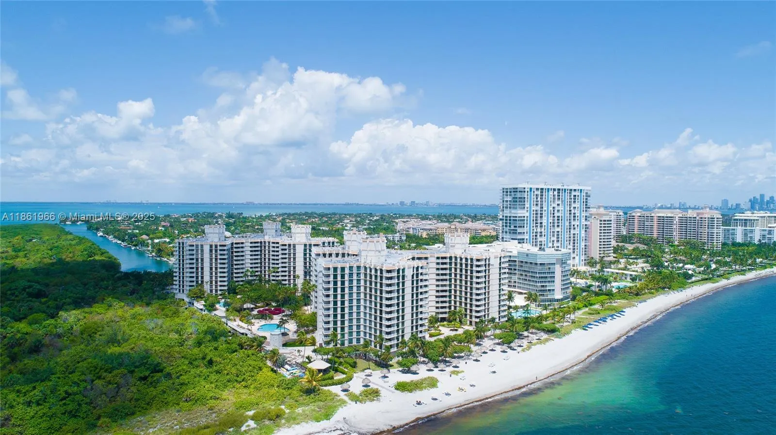 Key Biscayne, Florida 33149, United States, 2 Bedrooms Bedrooms, ,2 BathroomsBathrooms,Residential,Active,197392