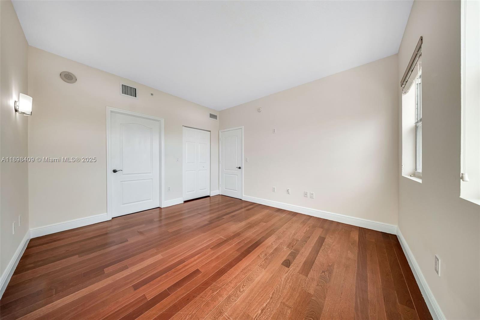 VILLA CALABRIA CONDO - Residential Lease