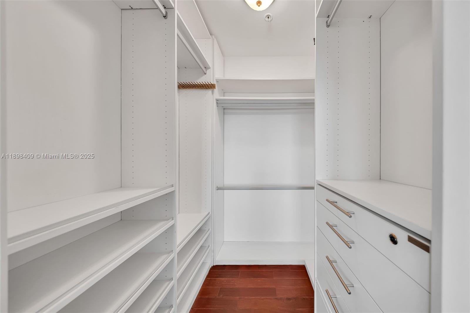 VILLA CALABRIA CONDO - Residential Lease