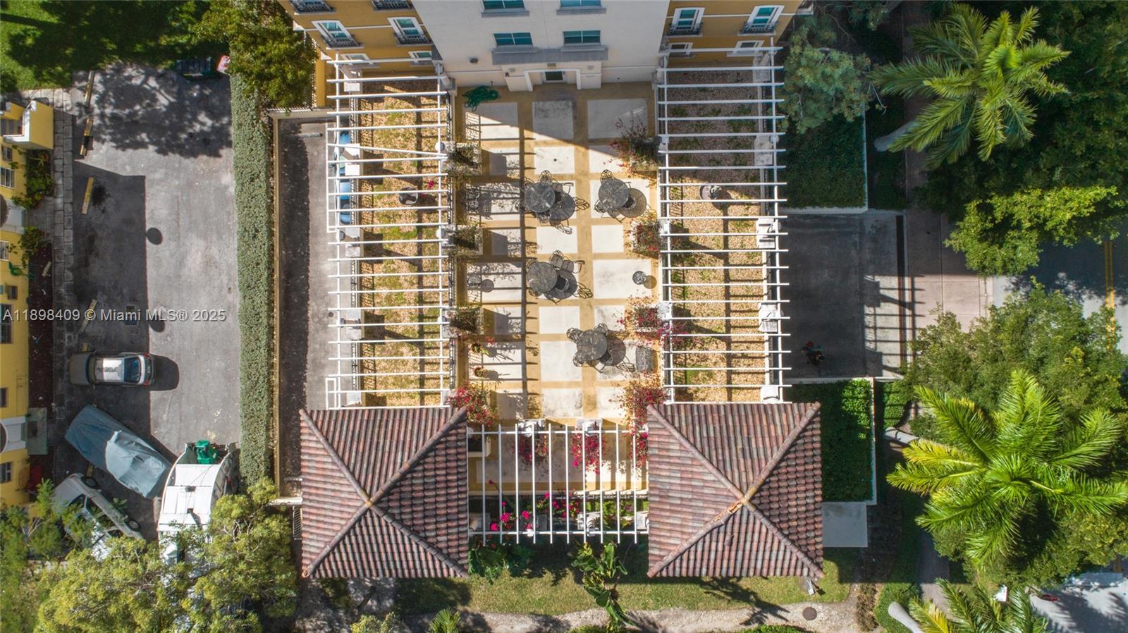 VILLA CALABRIA CONDO - Residential Lease