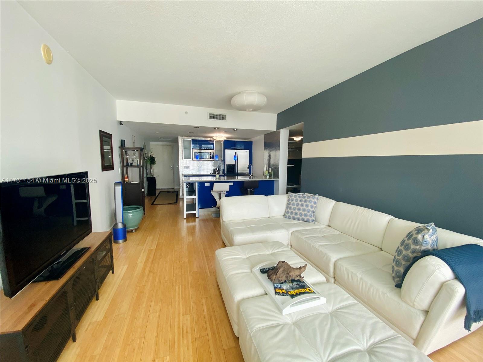 Rental Property at 185 Sw 7th St 1504, Miami, Broward County, Florida - Bedrooms: 1 
Bathrooms: 1  - $2,650 MO.