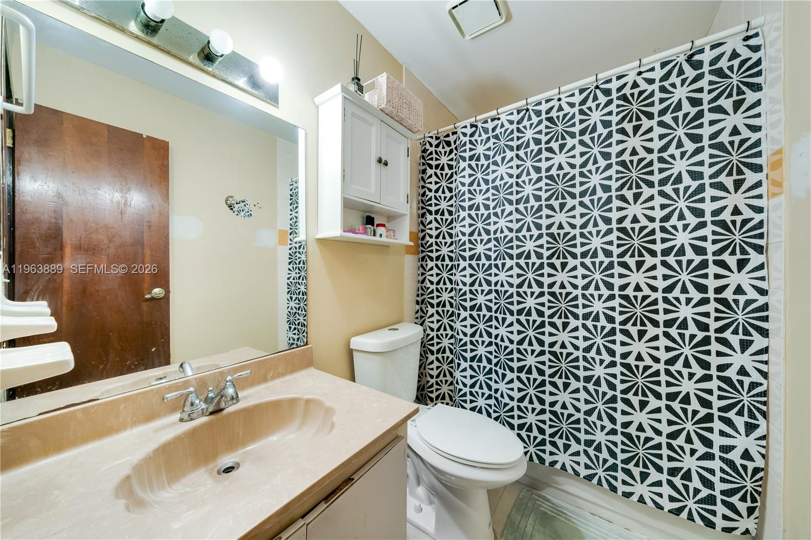 BIRD LAKES TOWNHOUSE SEC - Residential