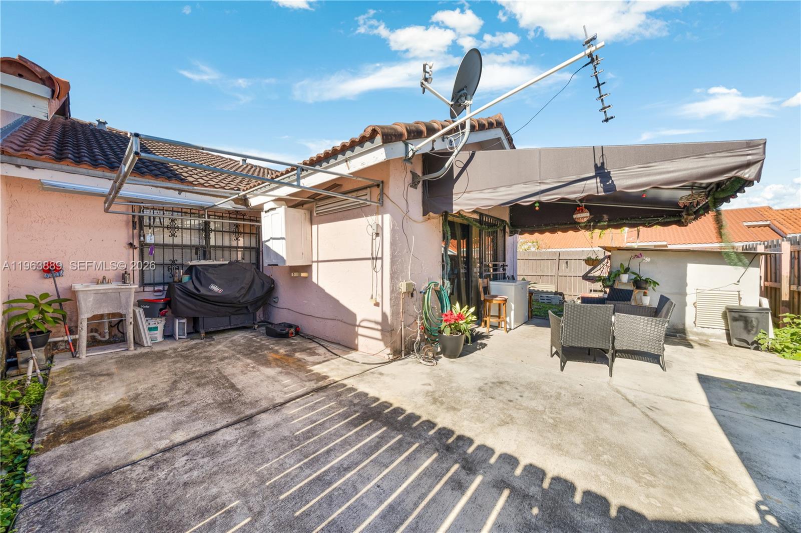 BIRD LAKES TOWNHOUSE SEC - Residential