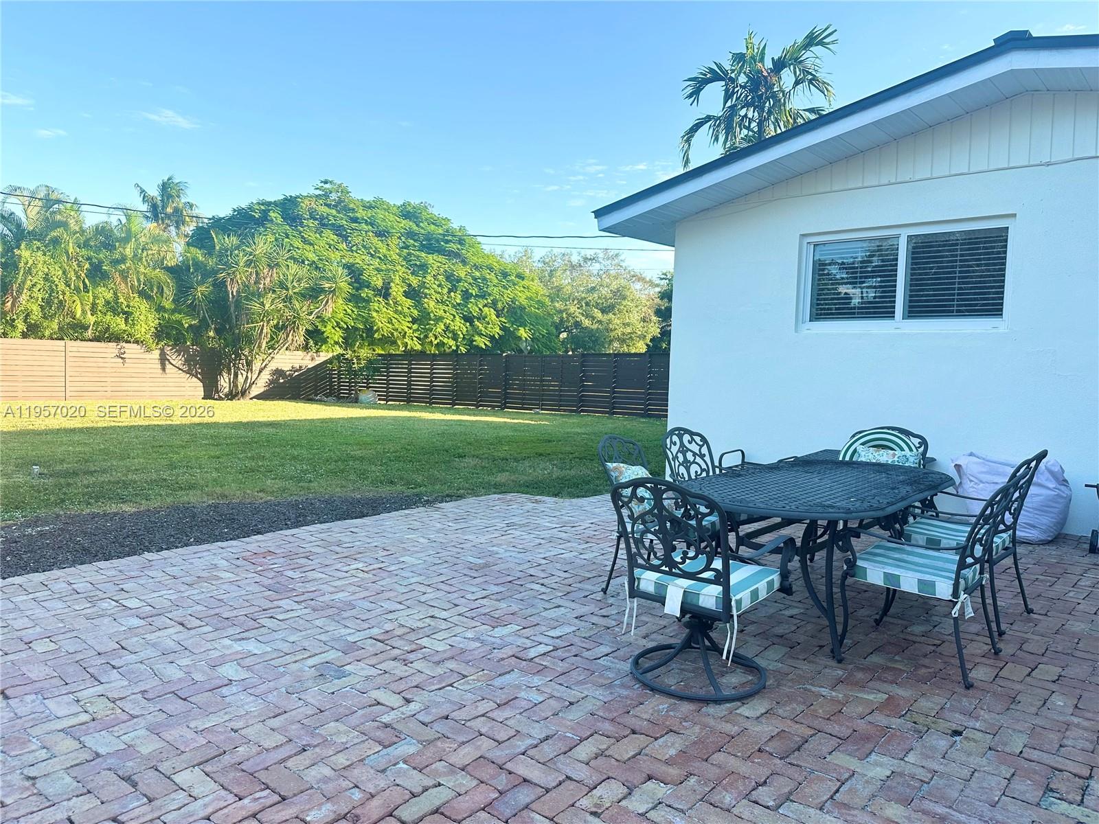 RANCHO MANOR - Residential