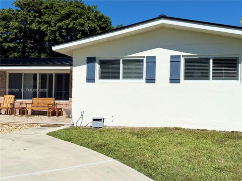 8965 SW 125th Ter Miami FL 33176