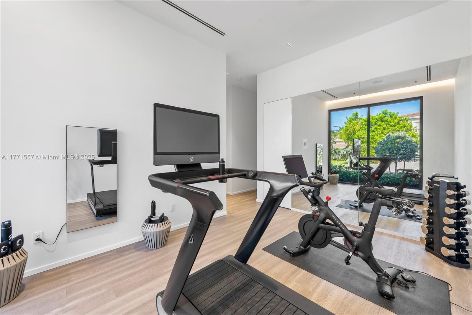 RIVIERA - Residential