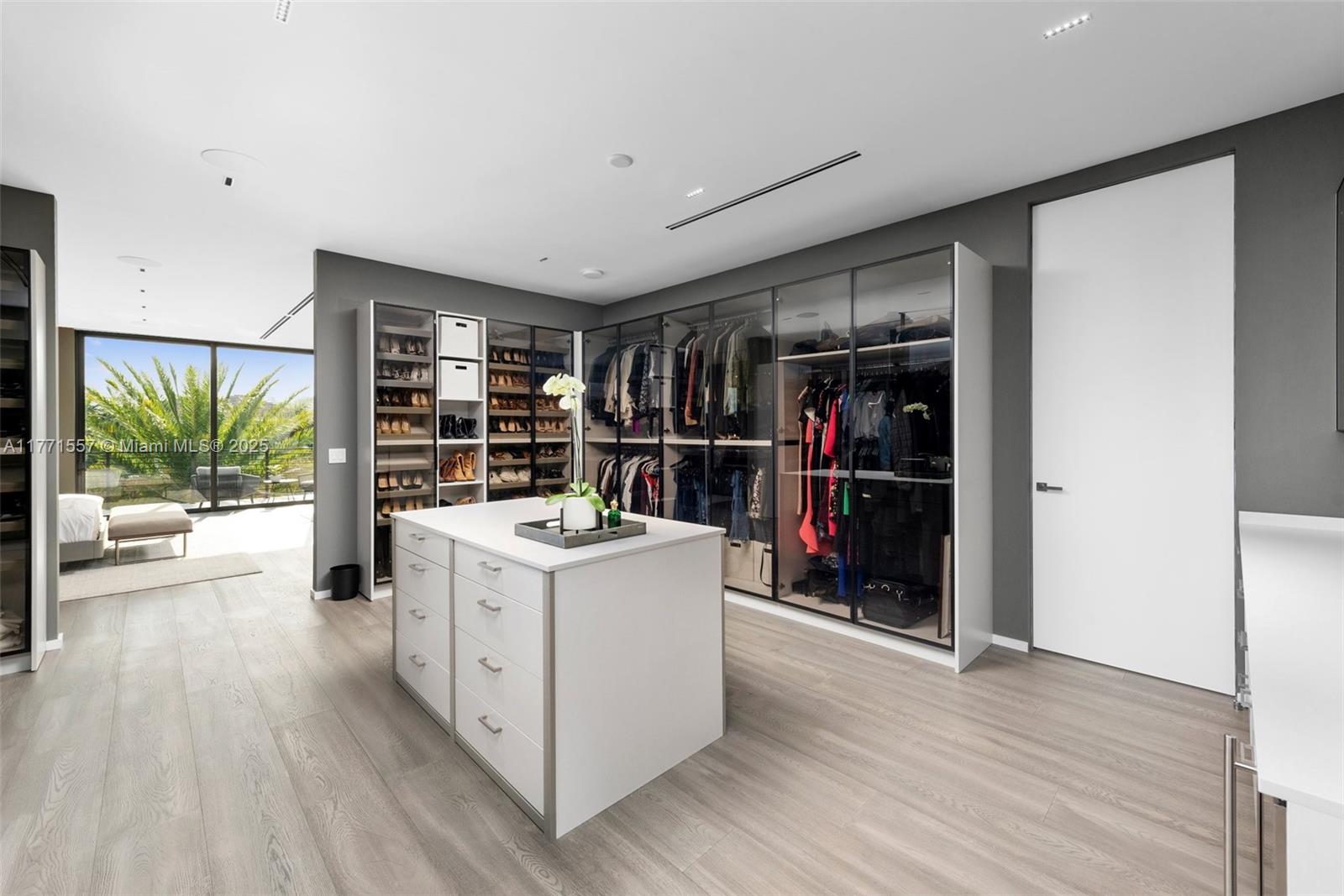 RIVIERA - Residential