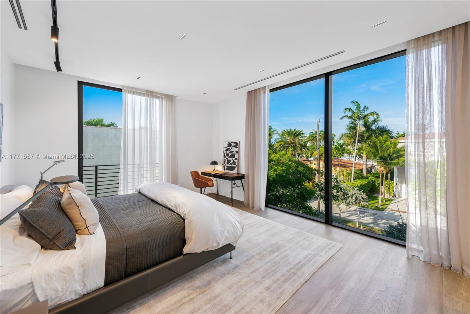 RIVIERA - Residential