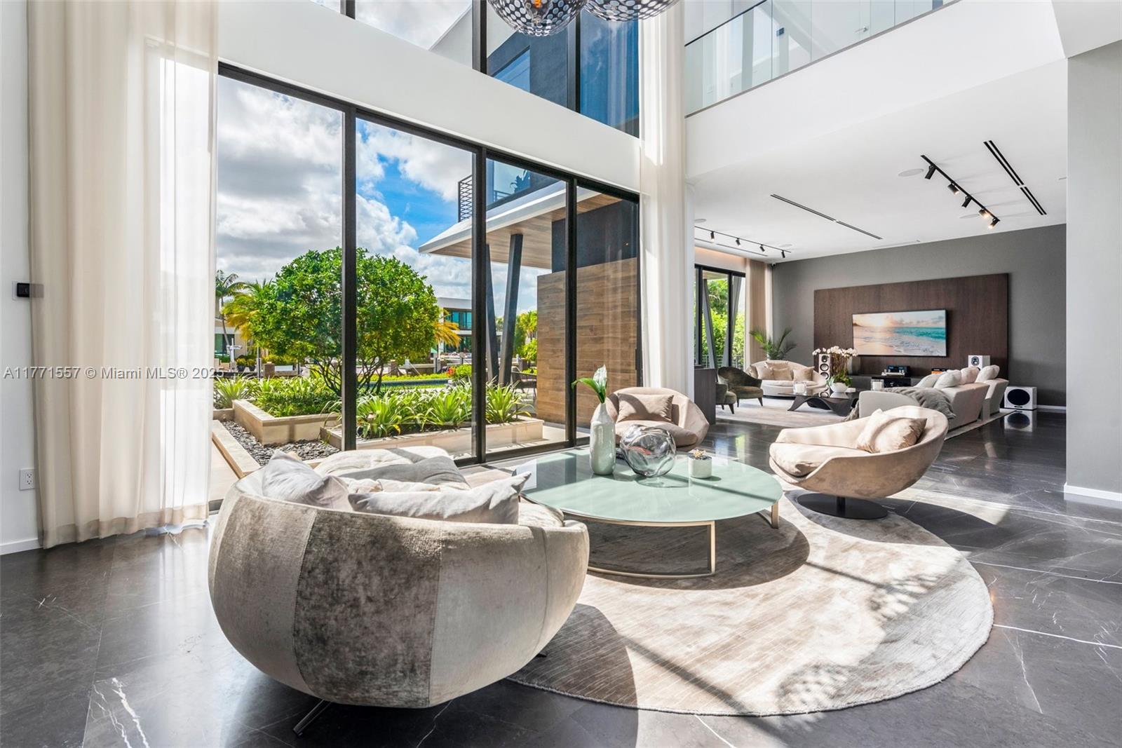 RIVIERA - Residential