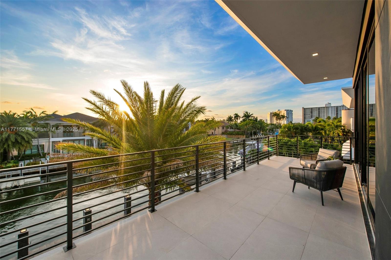 RIVIERA - Residential