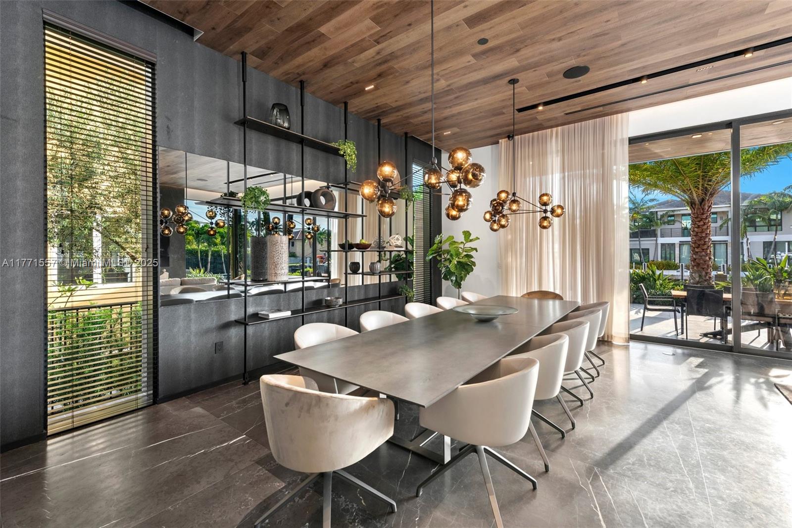 RIVIERA - Residential