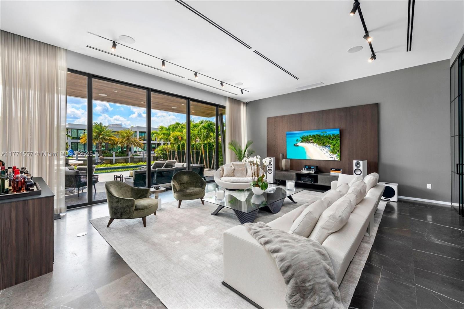 RIVIERA - Residential