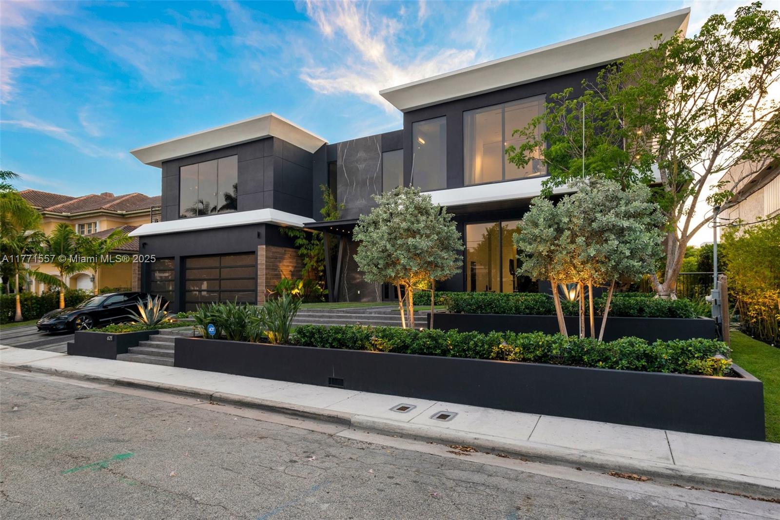 RIVIERA - Residential