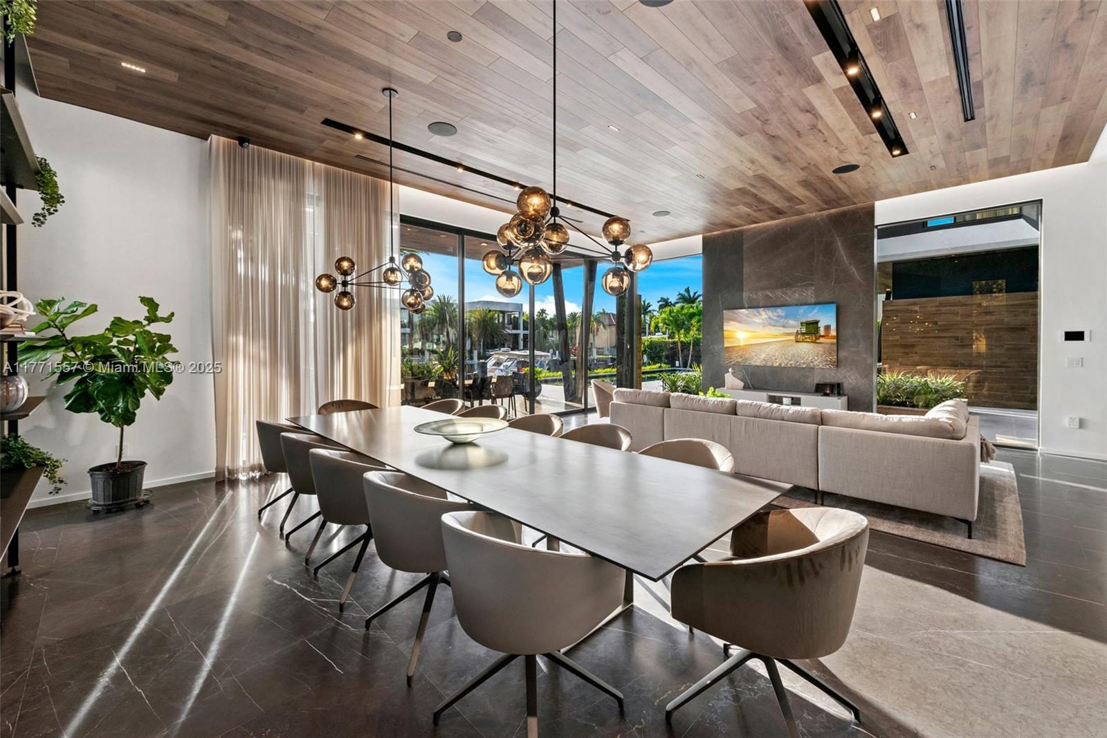 RIVIERA - Residential