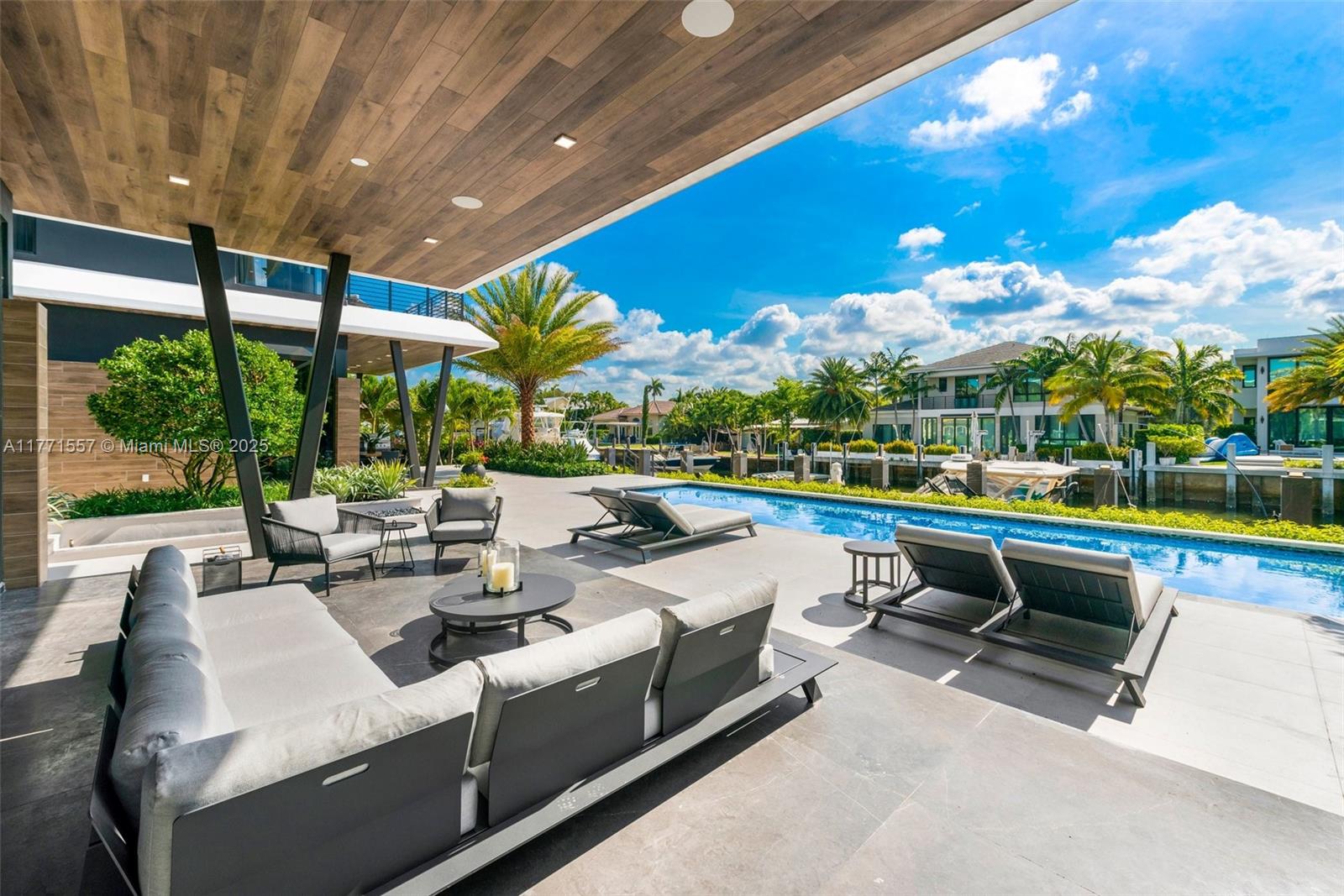 RIVIERA - Residential