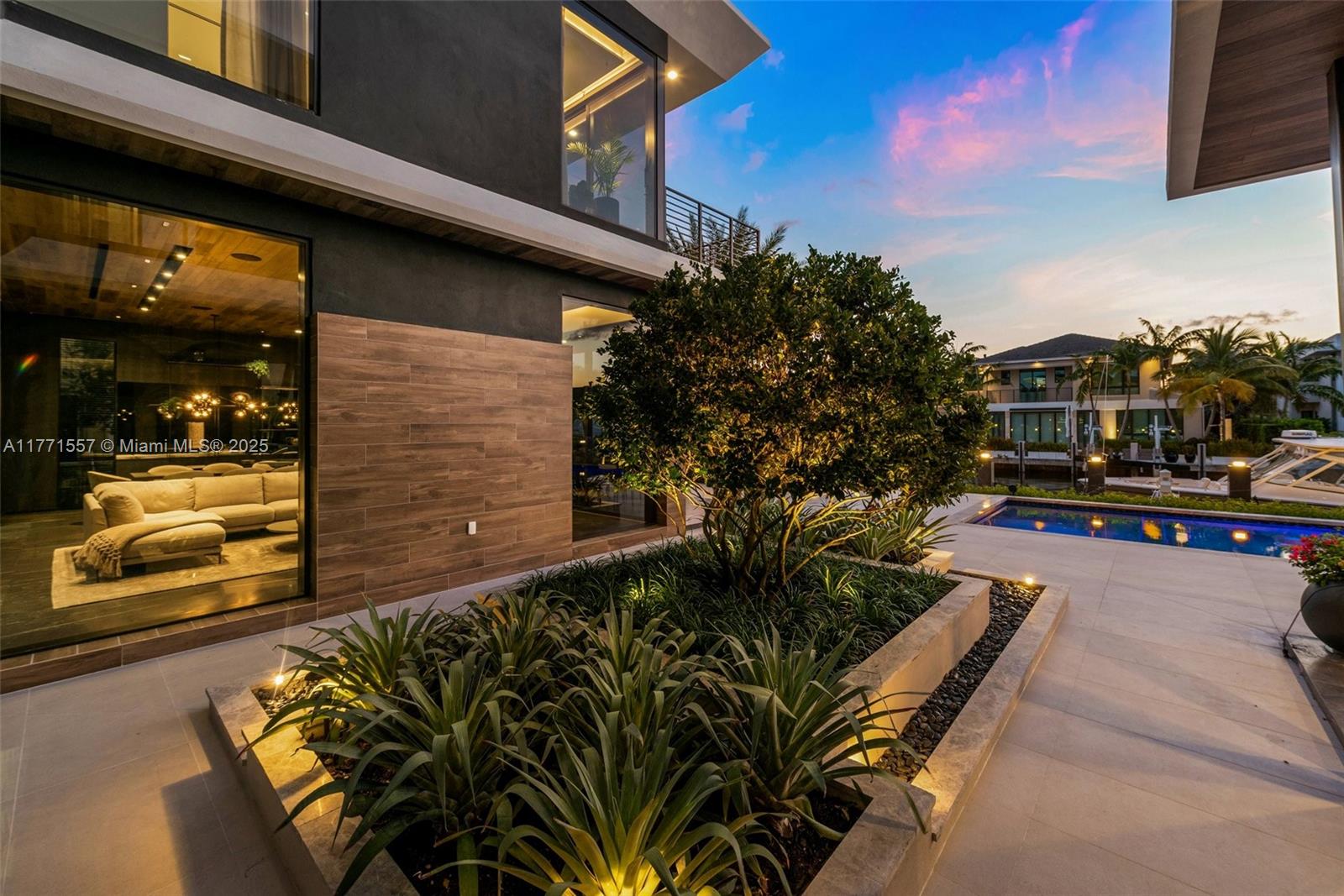 RIVIERA - Residential