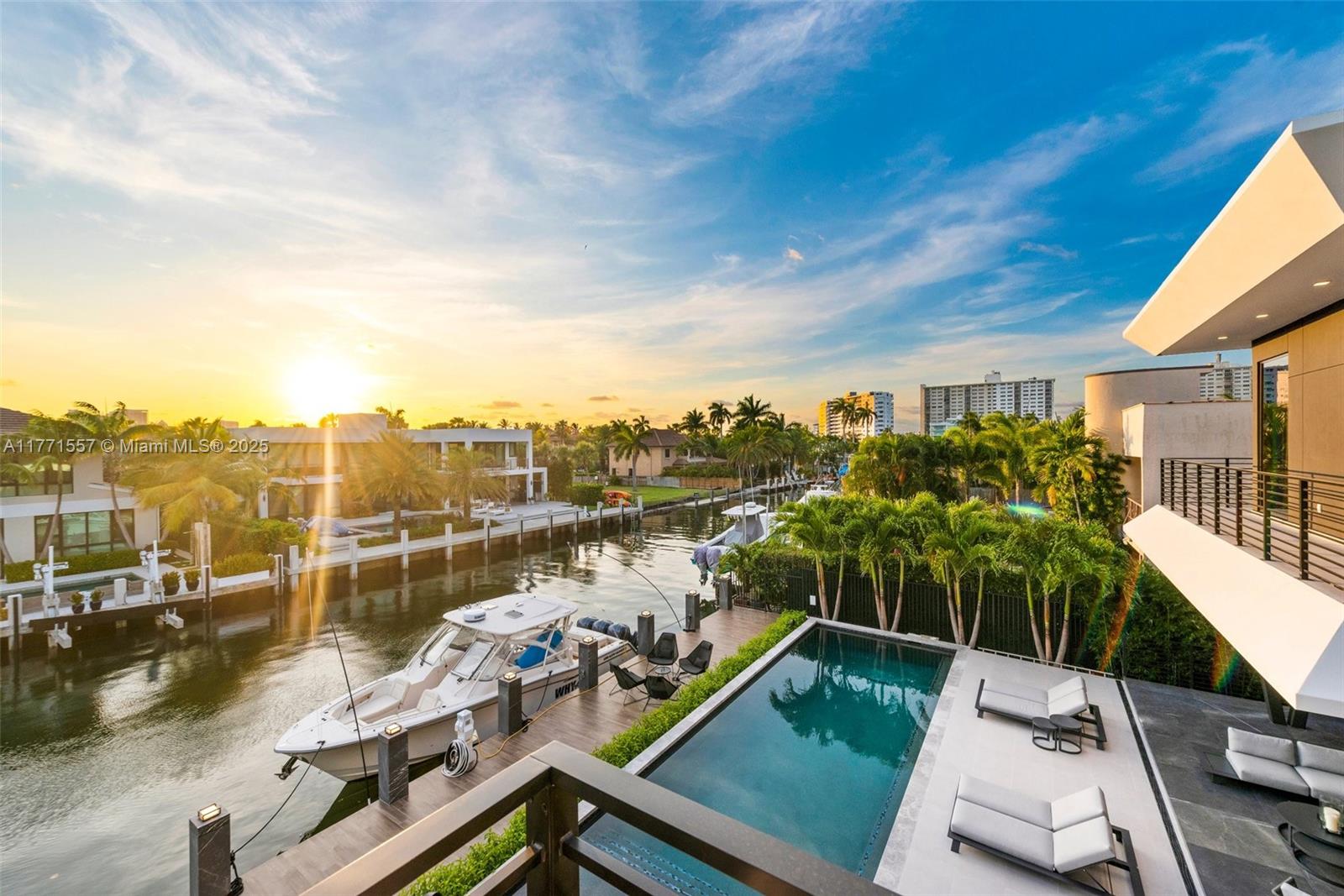 RIVIERA - Residential