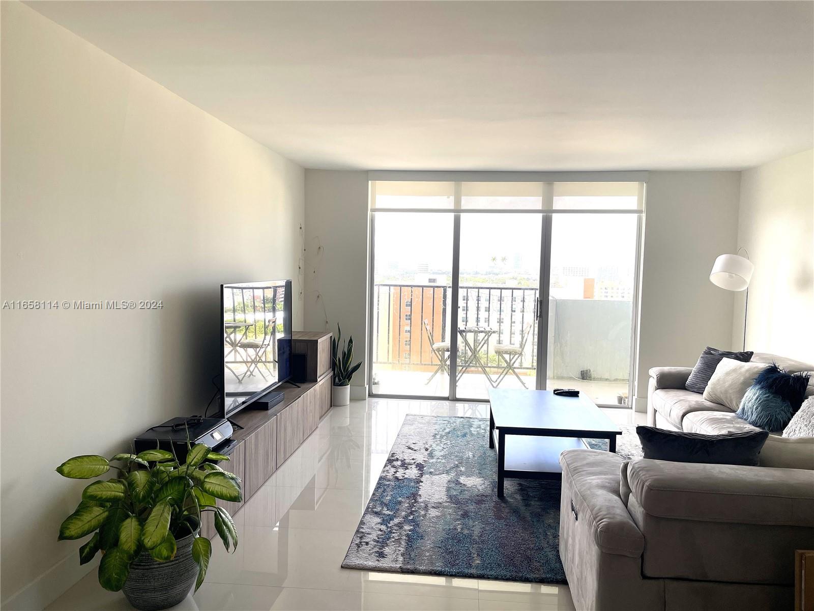COMMODORE PLAZA CONDO - Residential