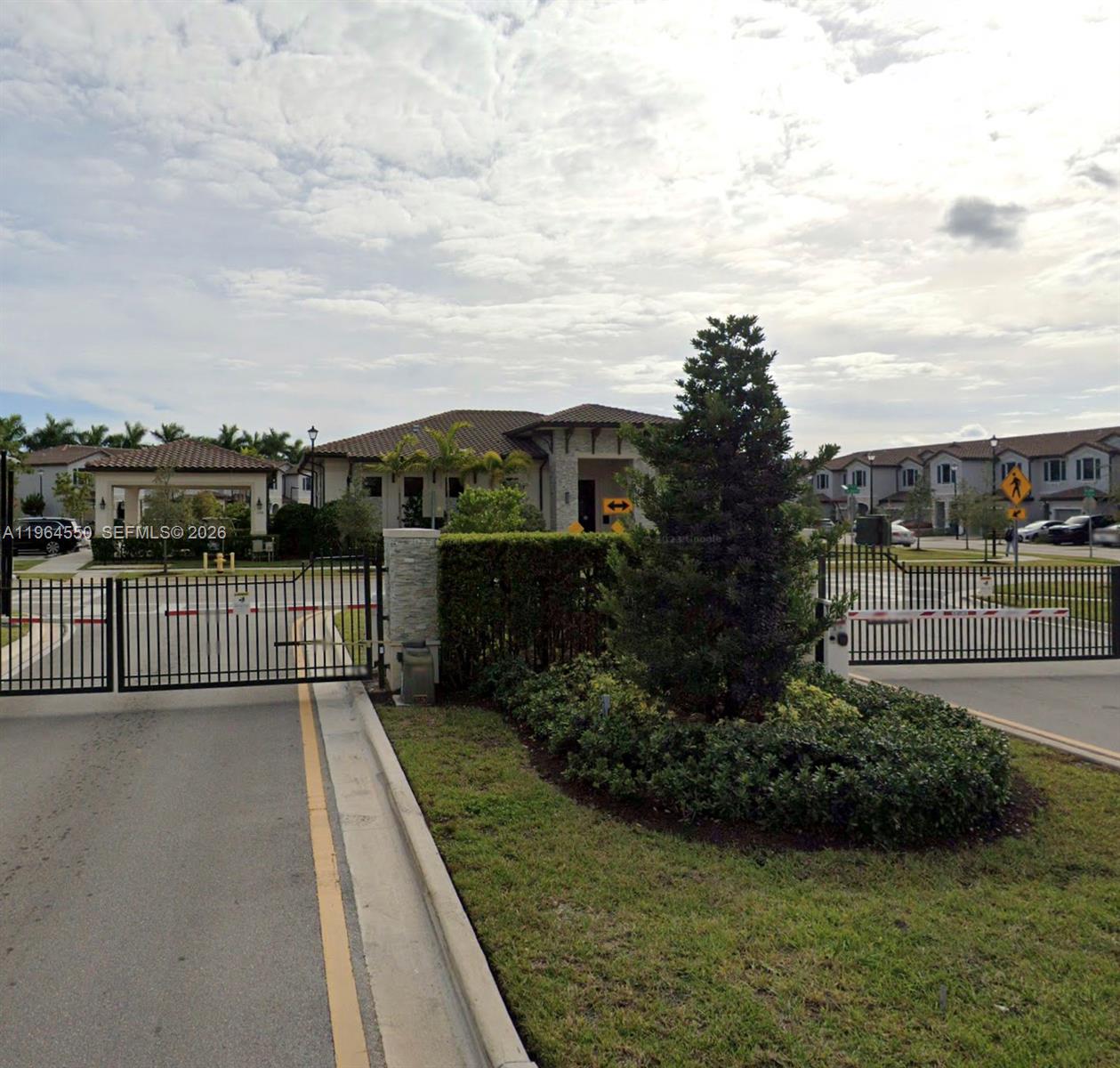 COCO PALM VILLAS - Residential