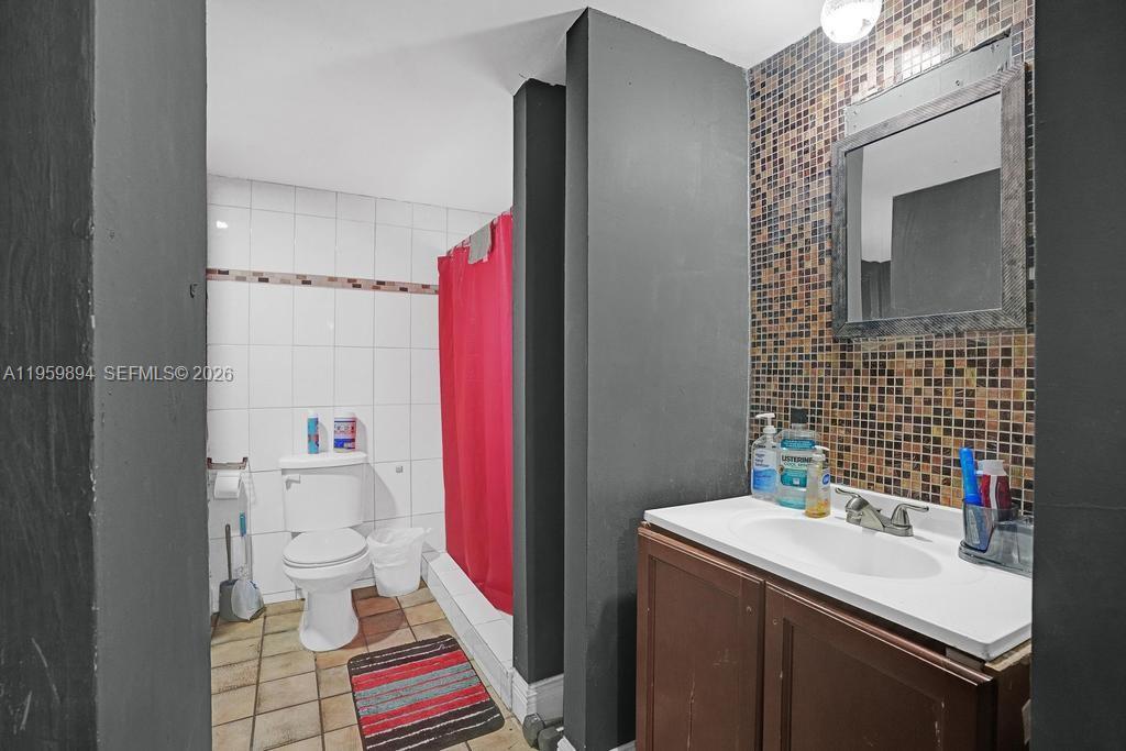 LAKE FOREST SEC 2 - Residential