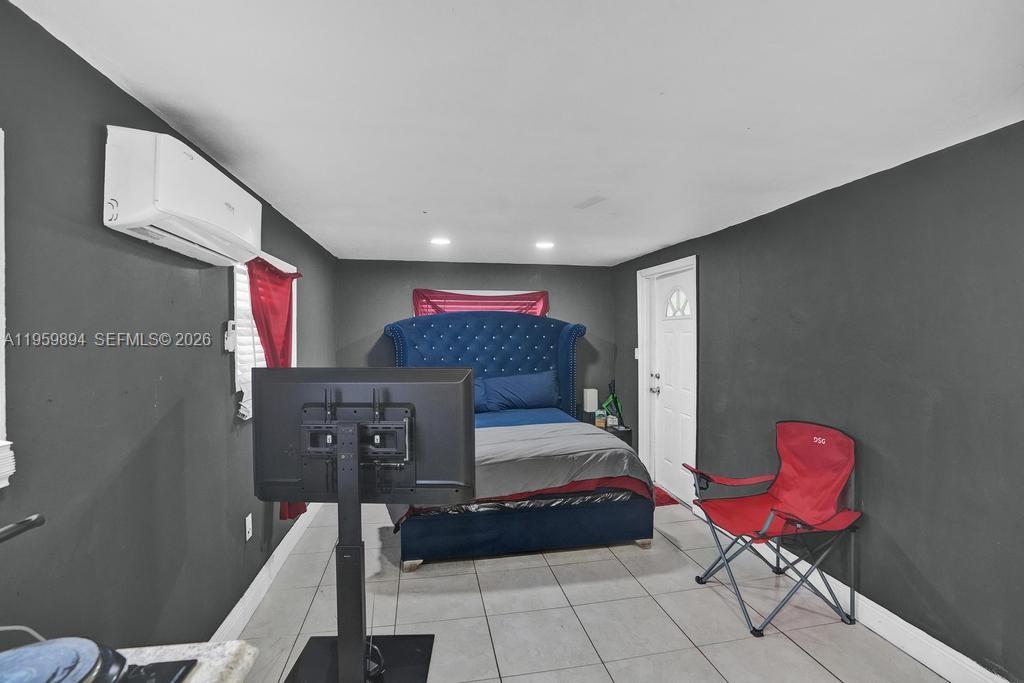 LAKE FOREST SEC 2 - Residential