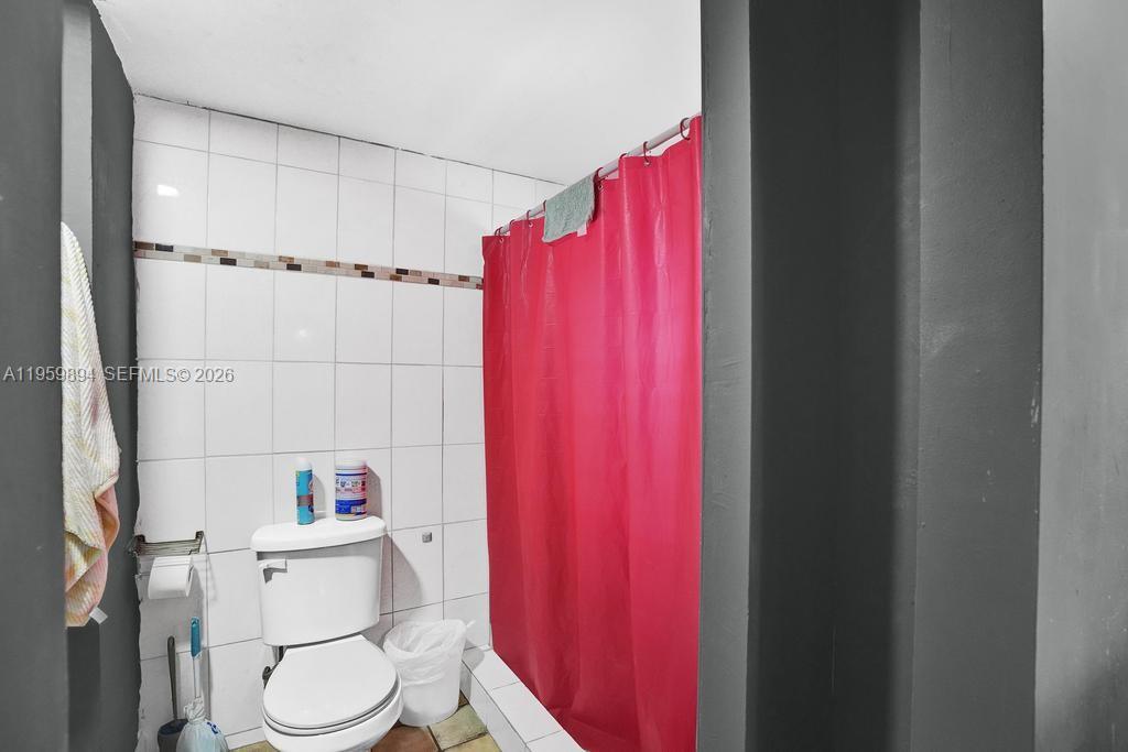 LAKE FOREST SEC 2 - Residential