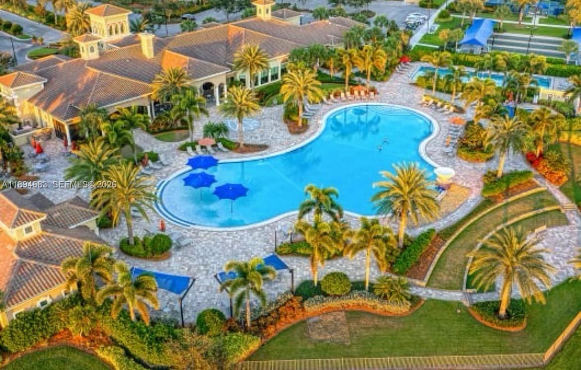 Del Webb Naples - Residential