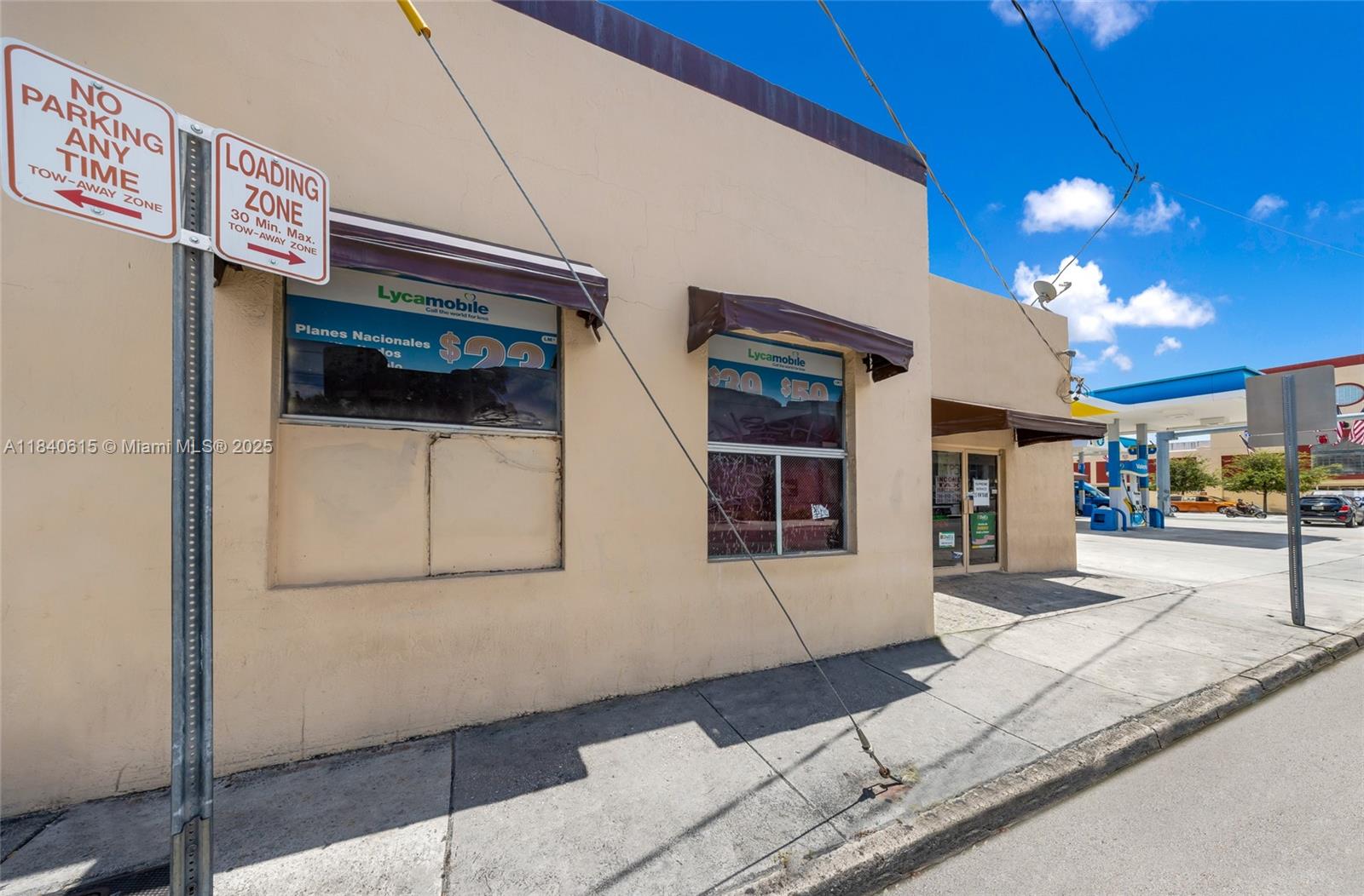 This 3,800 square foot flexible retail site ideally situated in Little Havana, offering a unique blend of retail storefront and warehouse amenities. The building is divided into two main spaces, featuring a spacious office near the entrance for administrative needs. A large garage door on the building's exterior provides convenient access for deliveries and larger inventory. This versatile property is perfect for a variety of uses, including general retail, distribution centers, and motorcycle sales, among many others. A significant advantage is its proximity to West Flagler Street, a major east-west artery in Miami that provides excellent connectivity to some of the city's busiest and most populated neighborhoods.