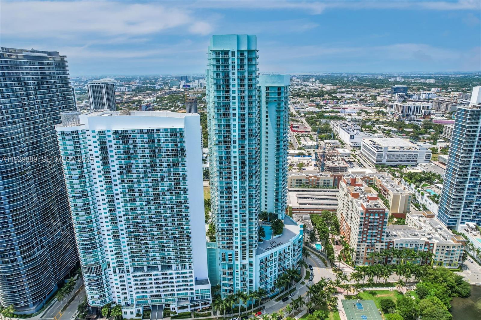 QUANTUM ON THE BAY CONDO - Residential