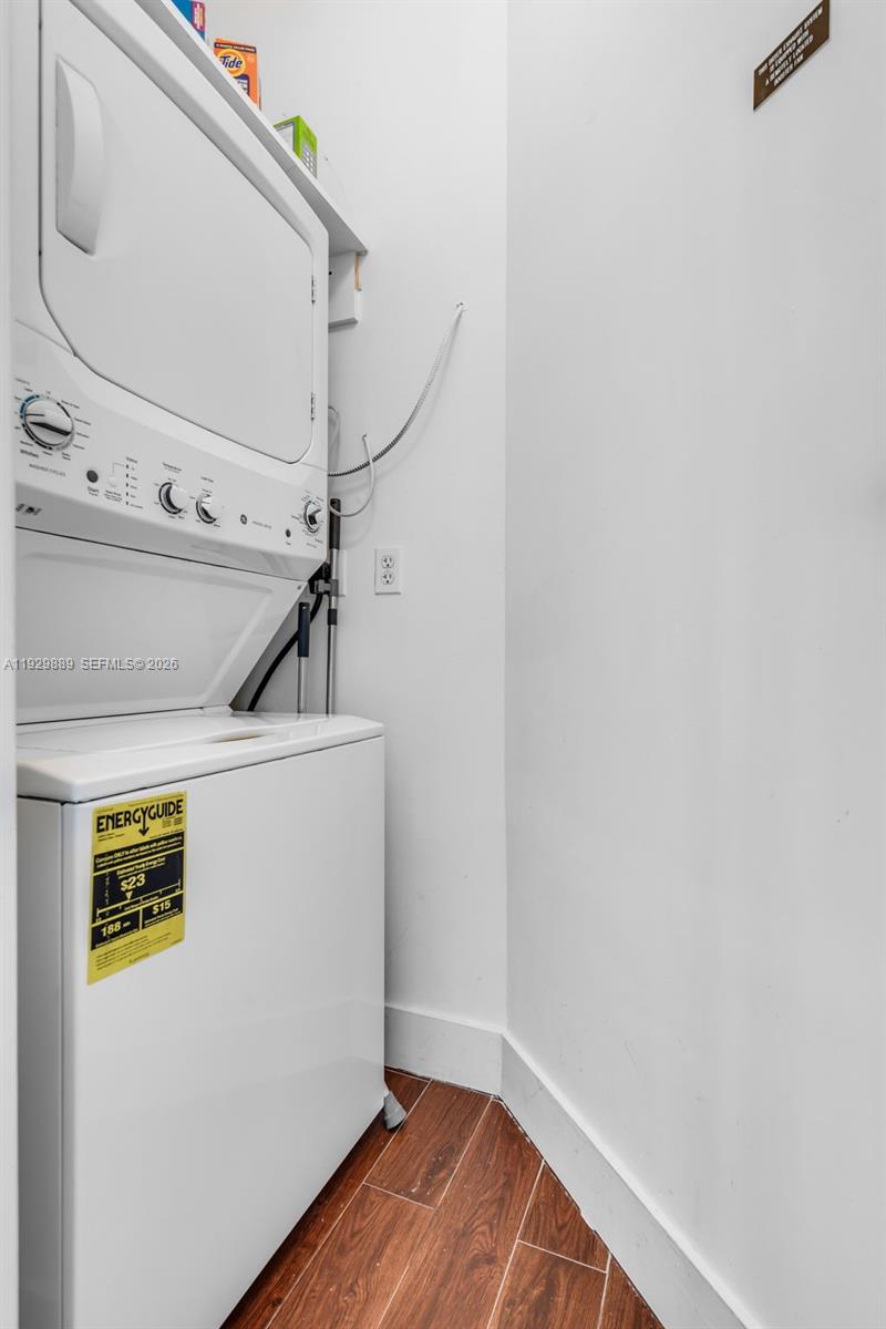 QUANTUM ON THE BAY CONDO - Residential