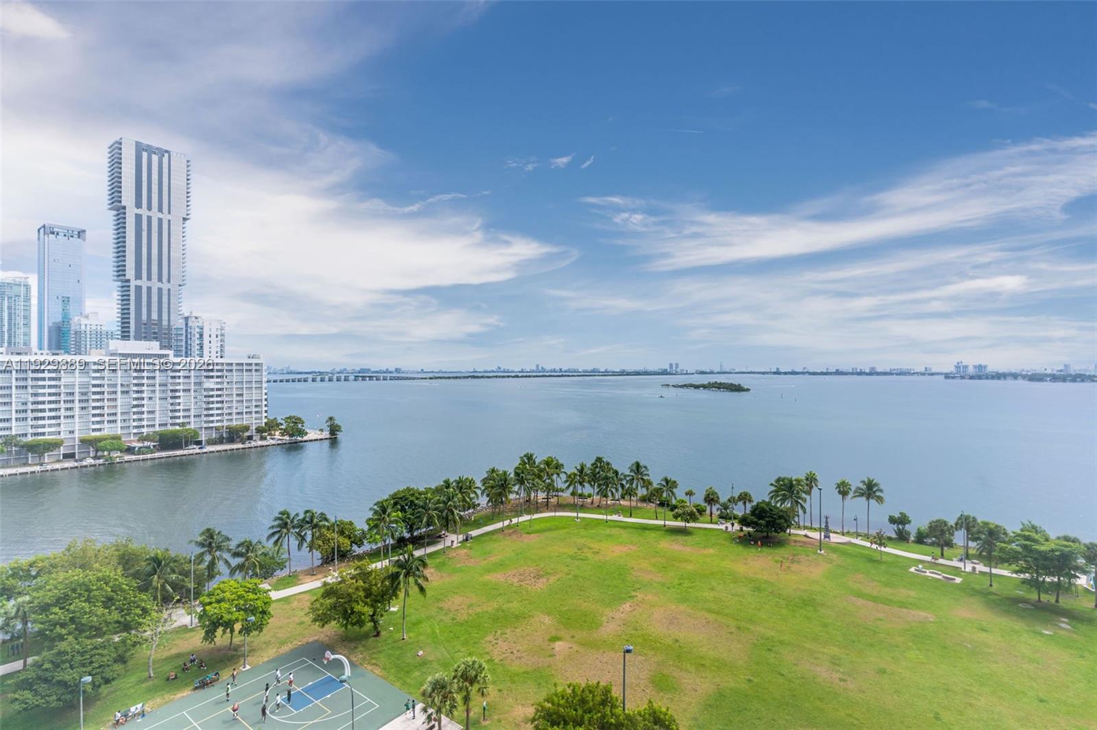 QUANTUM ON THE BAY CONDO - Residential