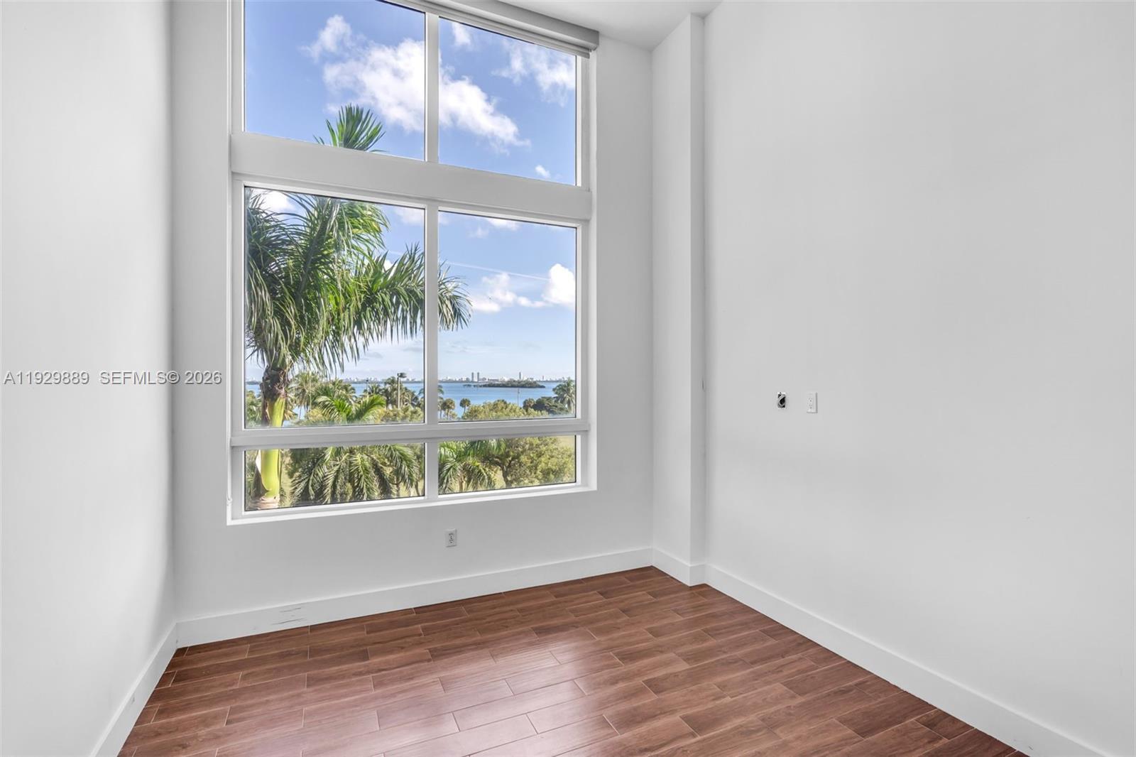 QUANTUM ON THE BAY CONDO - Residential