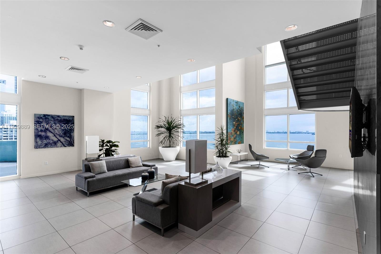 QUANTUM ON THE BAY CONDO - Residential