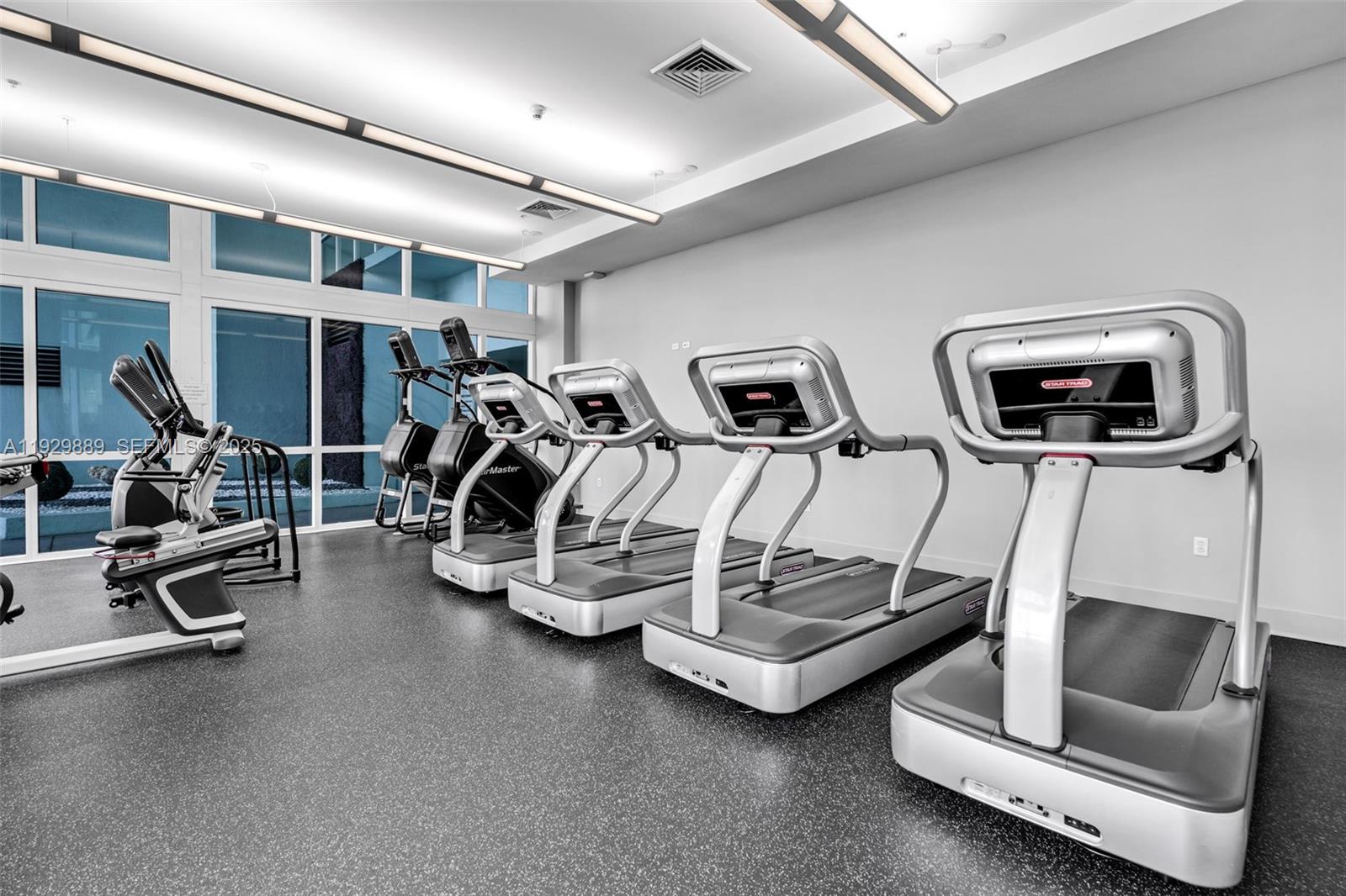 QUANTUM ON THE BAY CONDO - Residential