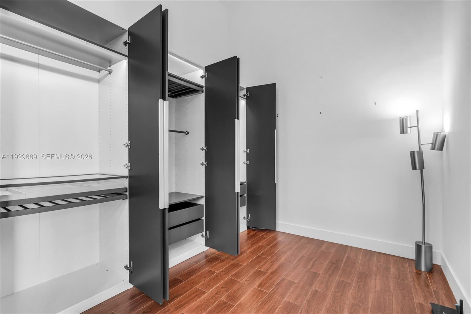 QUANTUM ON THE BAY CONDO - Residential